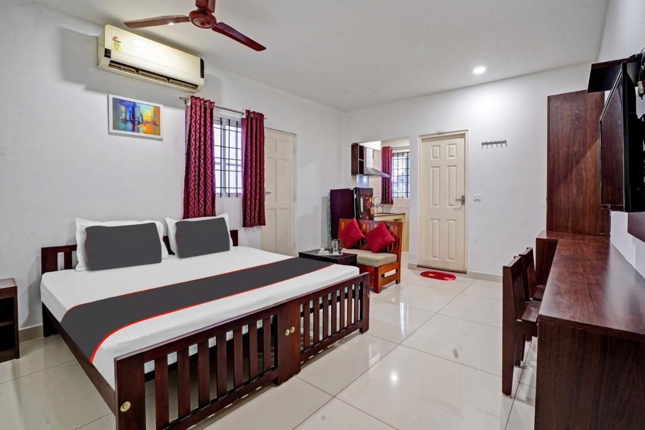 Collection O White House Pearl Hotel Kochi Exterior photo