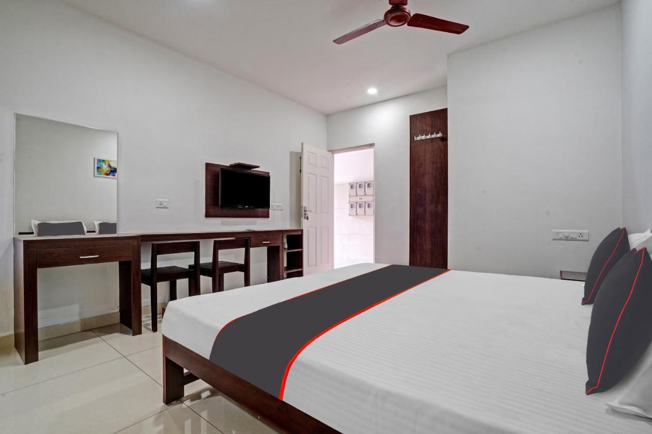 Collection O White House Pearl Hotel Kochi Exterior photo